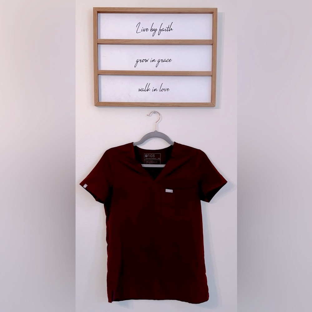 68. Catarina™ One-Pocket Scrub Top